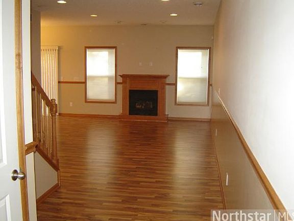 2nd image of 546 Lomianki Ln NE