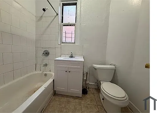 2114 Daly Ave #4E — Photo 7