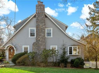 8 Barry Rd, Scarsdale, NY 10583