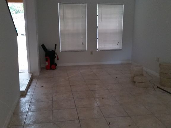 2nd image of 2565 NE 182nd St