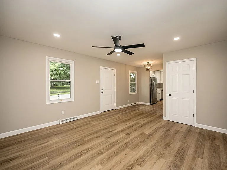 2568 Bonniebrook Dr — Photo 6
