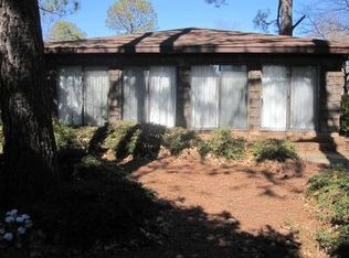 6100 Curlew Dr, Norfolk, VA 23502