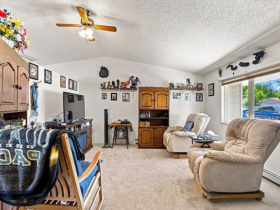4th image of 456 Cottonwood Lake Dr