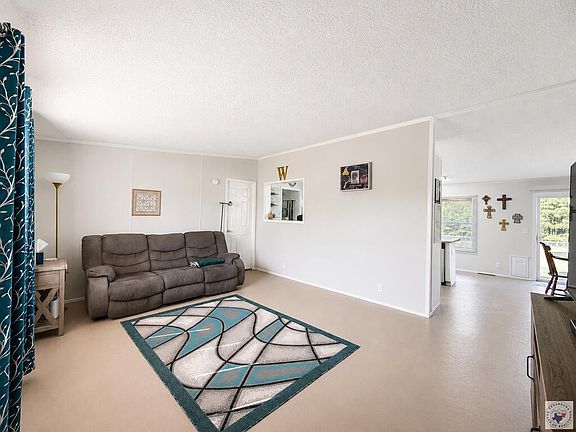 4th image of 202 Springridge Dr