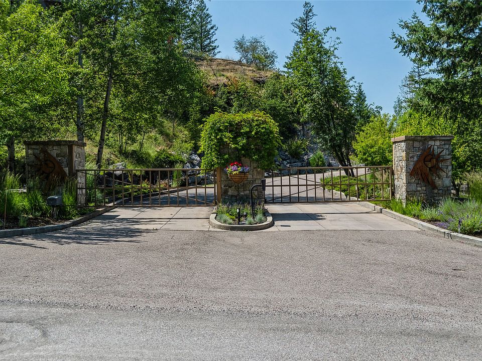 1st image of 44 Rock Ridge Way
