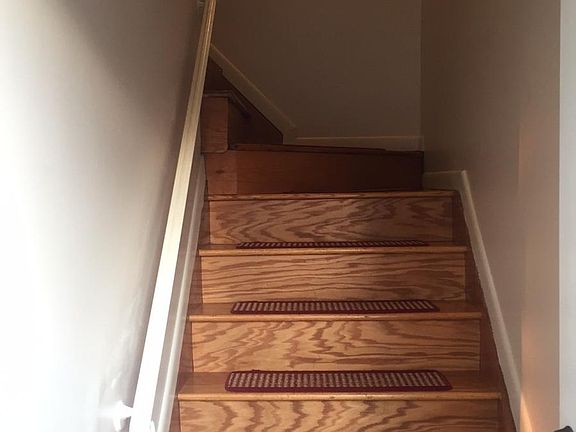 2nd image of 344 Crown Ave #2