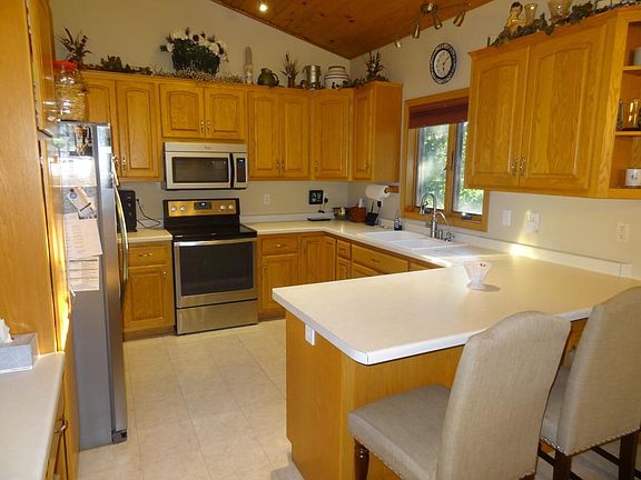 4th image of 602 W Welco Dr