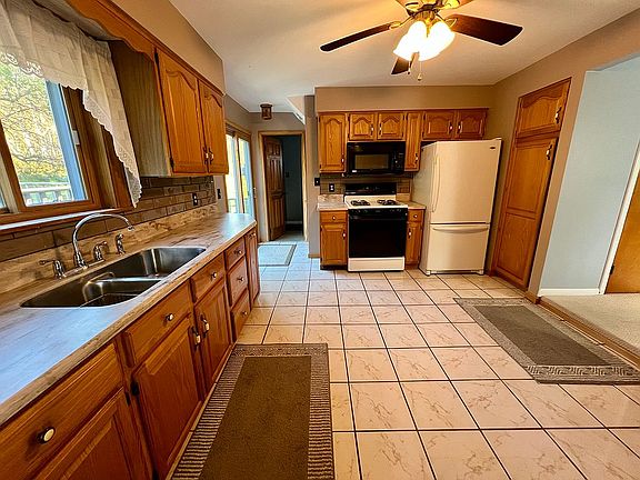 4th image of 2178 Canal Rd