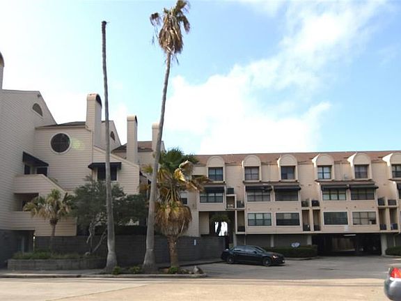 3rd image of 1140 Marina Bay Dr APT 201