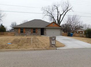 10608 Le Jean Dr, Midwest City, OK 73130