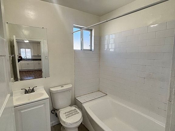 5th image of 639 E Martin Luther King Junior Blvd #4