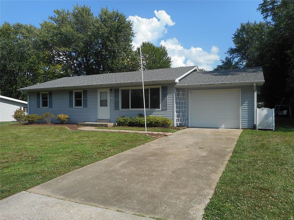 1st image of 33 Terrie Ln