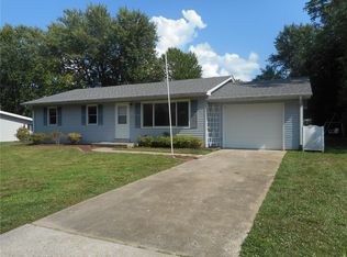 33 Terrie Ln, Saint Charles, MO 63301