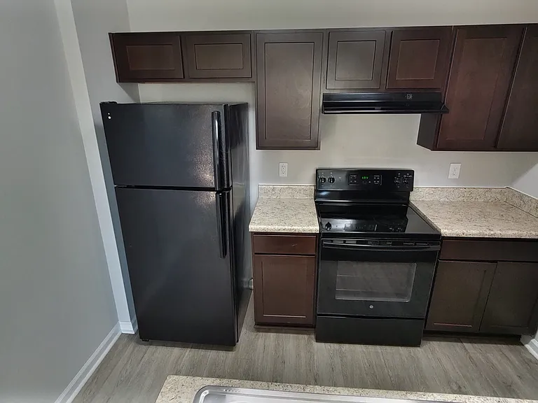 400 Athletic Club Blvd #200 — Photo 2