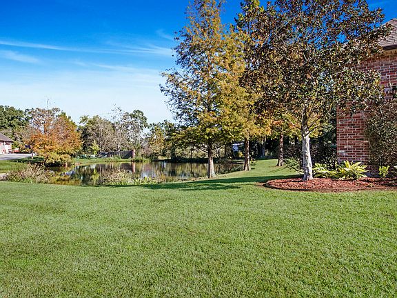 2nd image of 1016 Oak Lake Dr