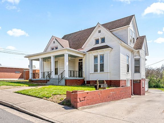 3rd image of 222 Union St #222D