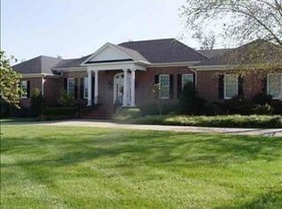 6414 Stinespring Dr, Paducah, KY 42001