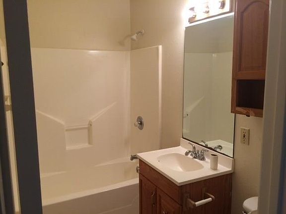 5th image of 107 W Maunalua Dr