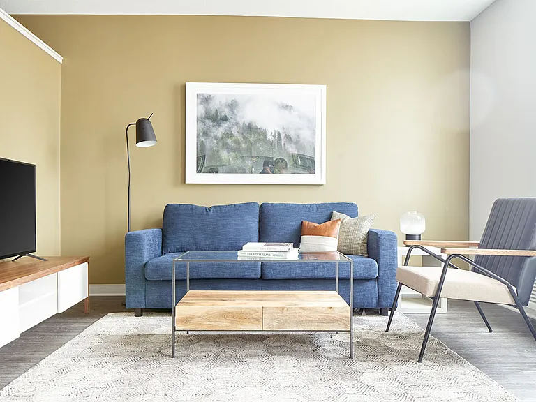 Luna Apartments — Photo 38