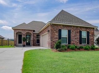 8732 Windlake Dr, Denham Springs, LA 70726