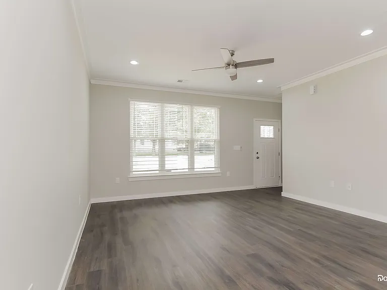 5417 Skycrest Dr — Photo 6