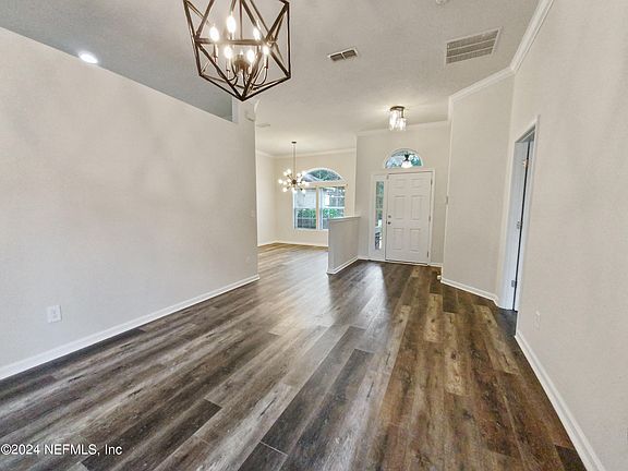 4th image of 524 COWFORD FERRY Court
