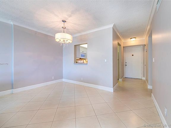 2nd image of 314 SE 10th St APT 205