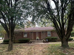 102 Rolling Acres Dr, Nicholasville, KY 40356