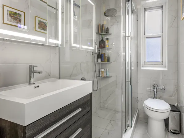 227 East 57th Street image 5 of 8