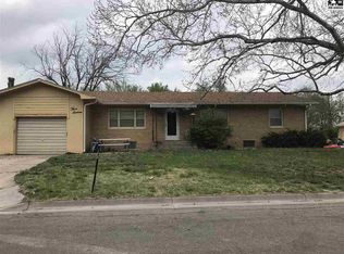 316 W Durst St, Moundridge, KS 67107