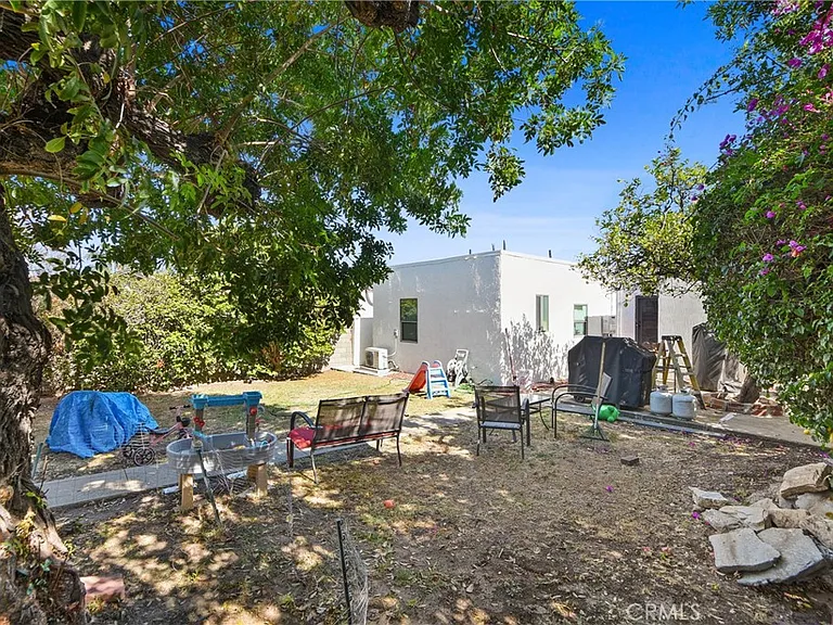 1466 W Santa Cruz St — Photo 12