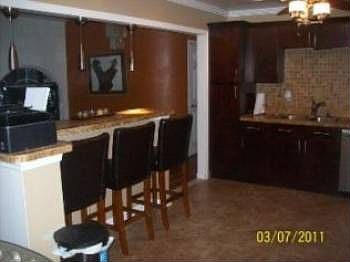 5th image of 8 Stonington Cir