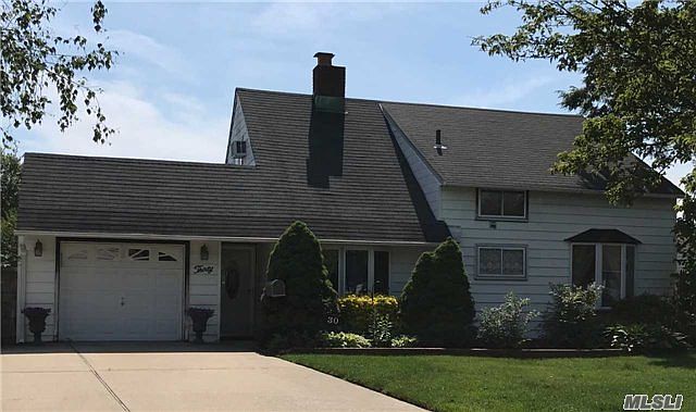 1st image of 30 Straw Ln