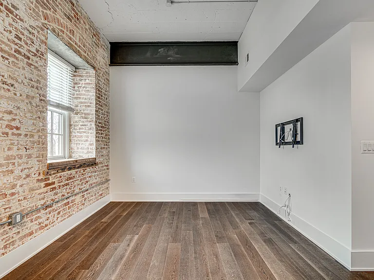 Living Room (with TV mount)
