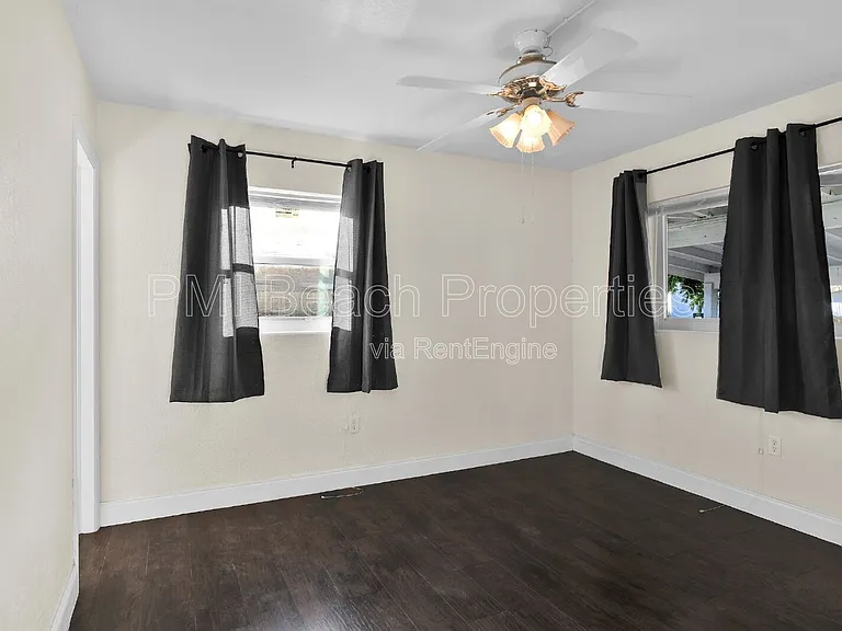 1821 Montague St — Photo 15