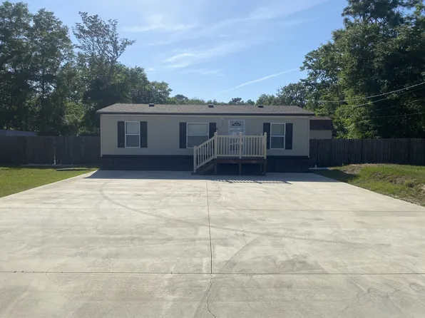 3029 Crittenden Dr, Navarre, FL 32566