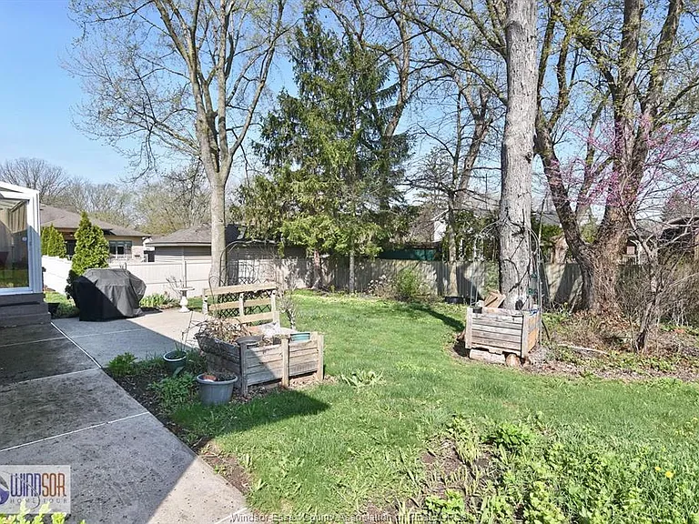 600 Cousineau Rd #LOWER — Photo 9
