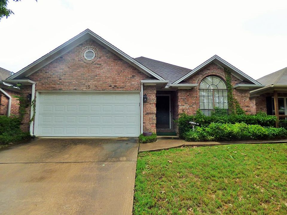 1st image of 15 Austin Hollow Cir