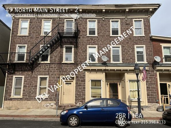 49 N Main St APT 2