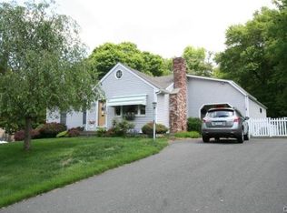 20 Waverly Ter, Shelton, CT 06484