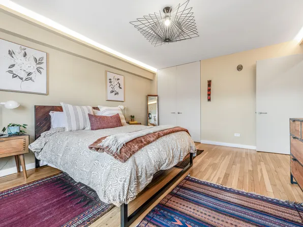 425 East 26th Street image 9 of 19