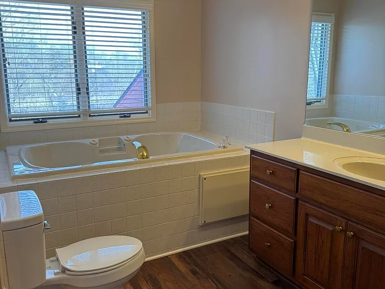 304 Persimmon Way — Photo 12