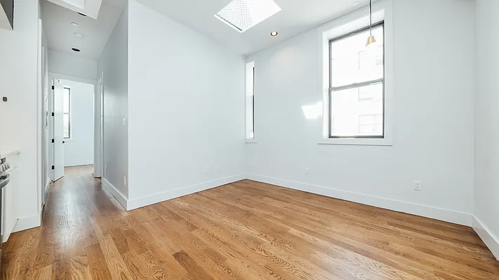 Rented by Nooklyn NYC LLC | media 27