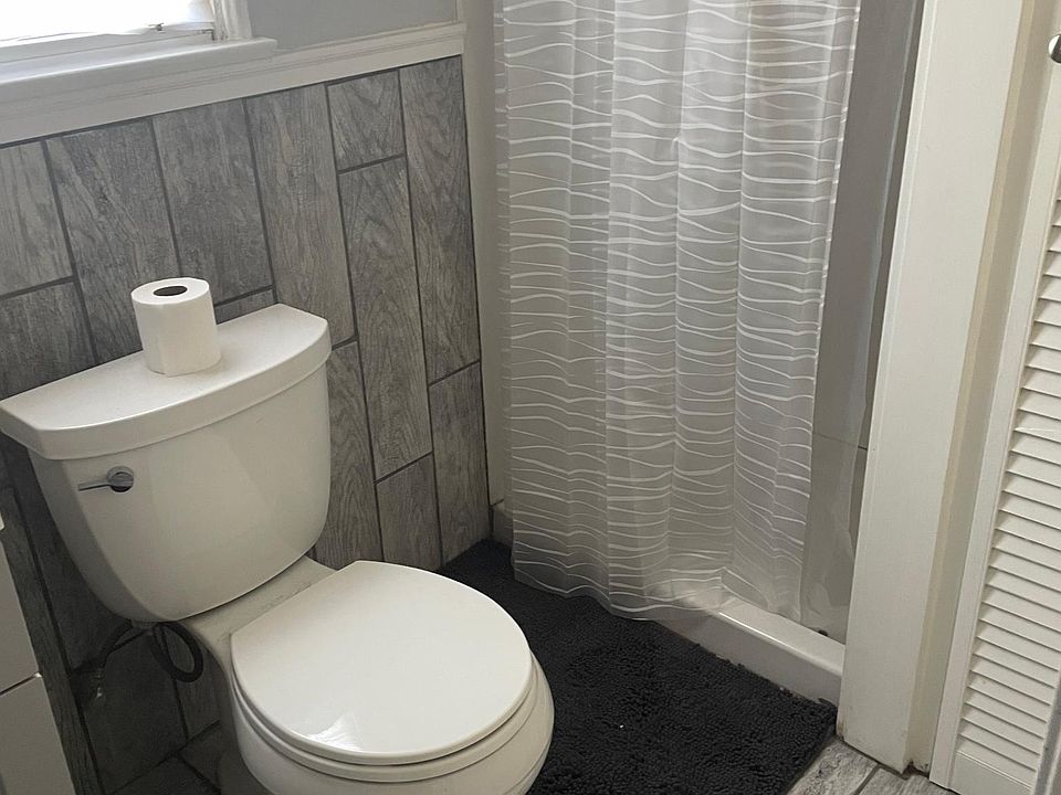 2nd image of 12319 California St #3