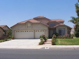 4215 Torrey Pines Dr, Riverside, CA 92505