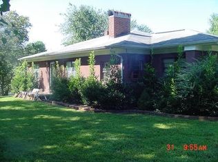 2420 Central Dr, Lenoir, NC 28645