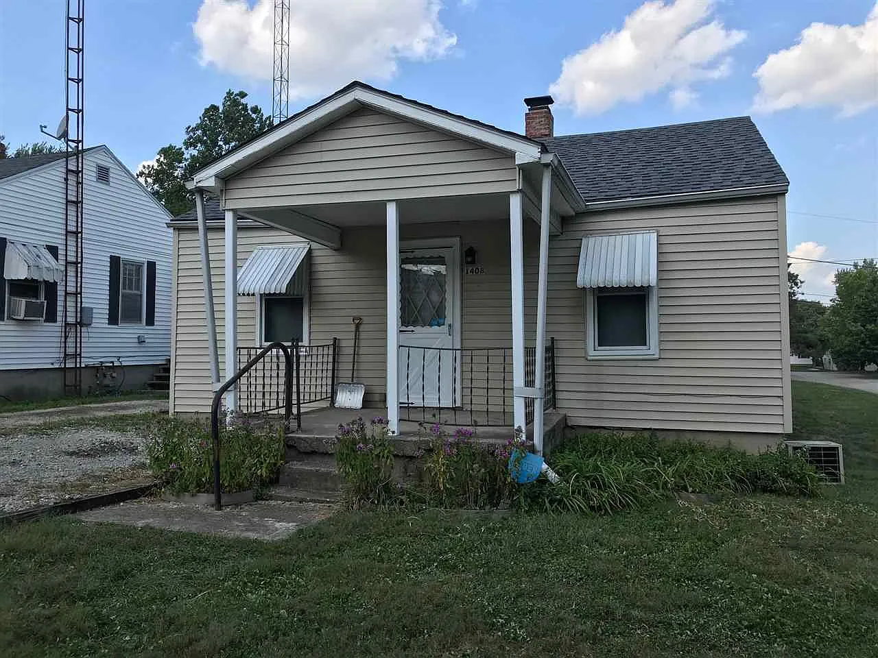 1408 S L St photo 1