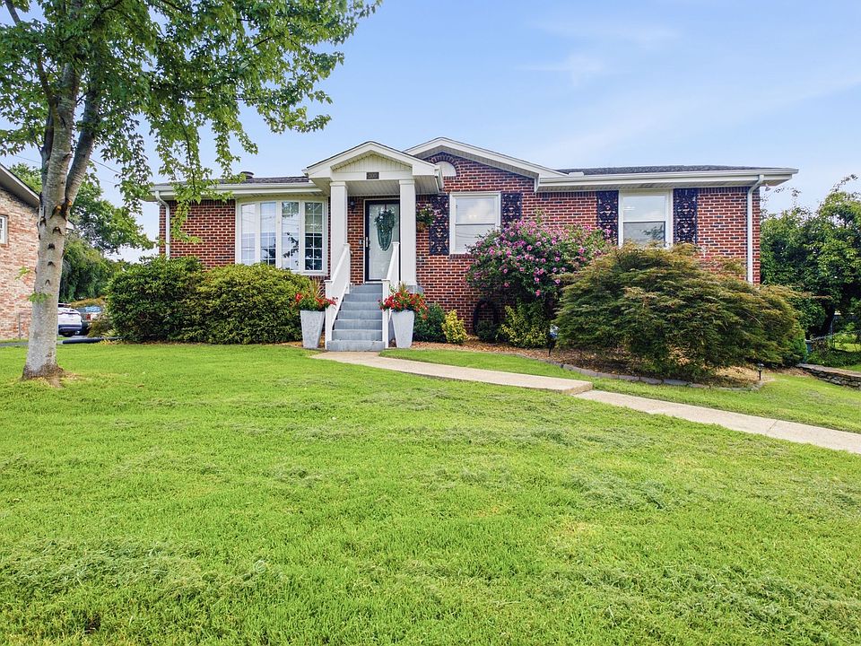 1st image of 300 Weldon Dr