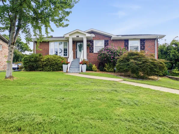 300 Weldon Dr, Hermitage, TN 37076