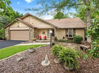 1 Brody Trl, Asheville, NC 28804